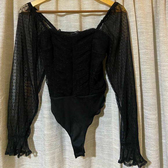 Puffy Polka Dot Sleeve Bodysuit - Picture 2 of 6